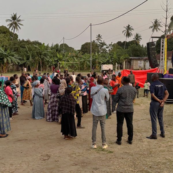 Kuva1_Beautiful-feet-Zanzibar-outreach-July-2025