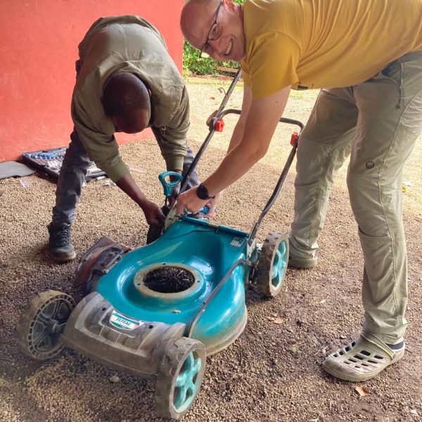 Ruohonleikkurin pelastusoperaatio